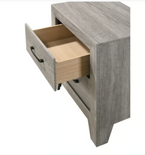 Load image into Gallery viewer, B9320 HOPKINS QUEEN BEDROOM SET