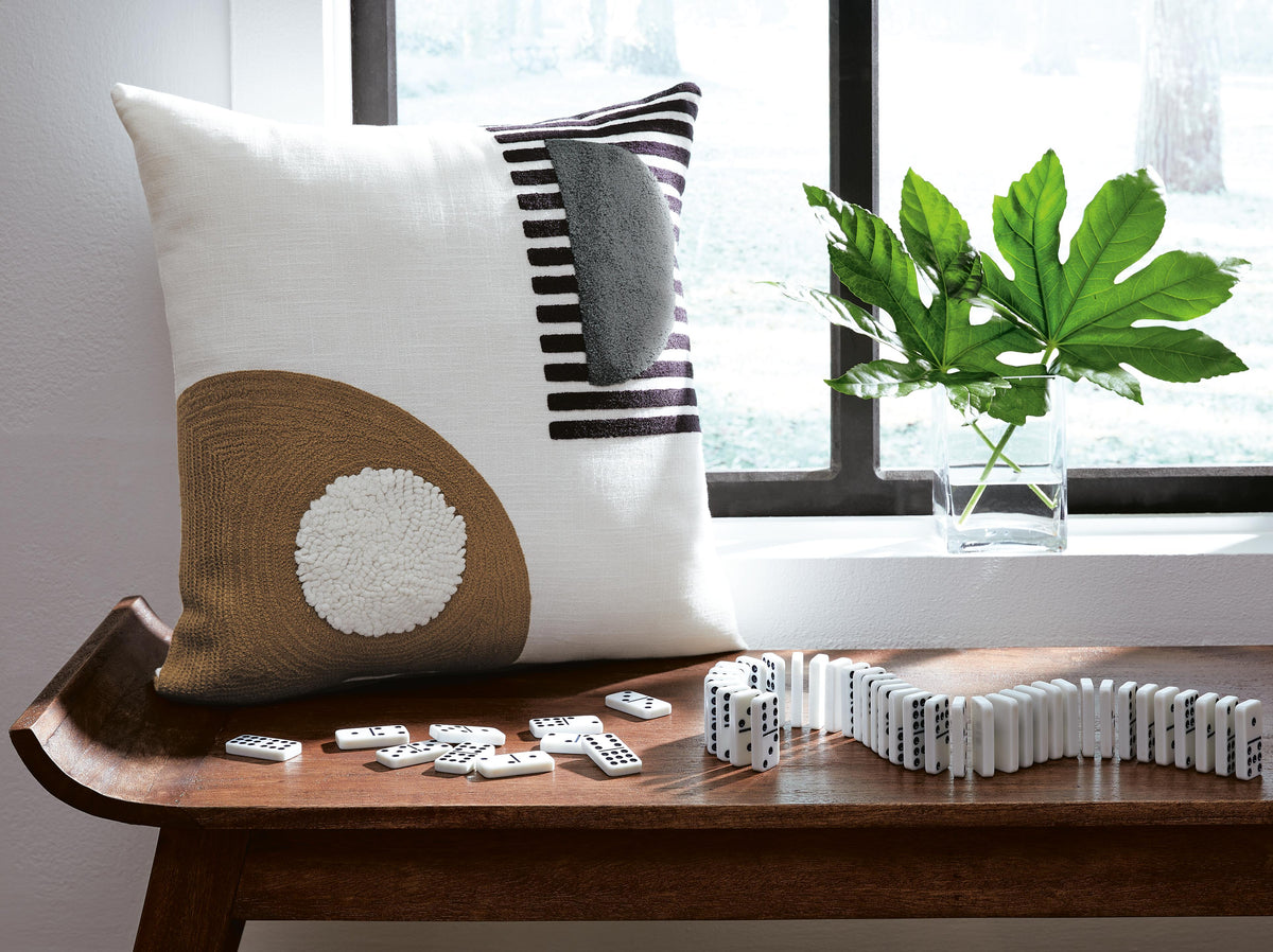 Longsum Pillows Collection - Black/White/Honey