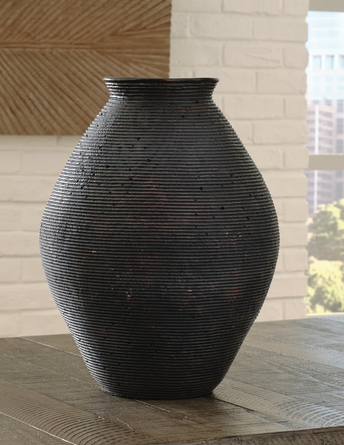 Hannela Vase - Antique Brown