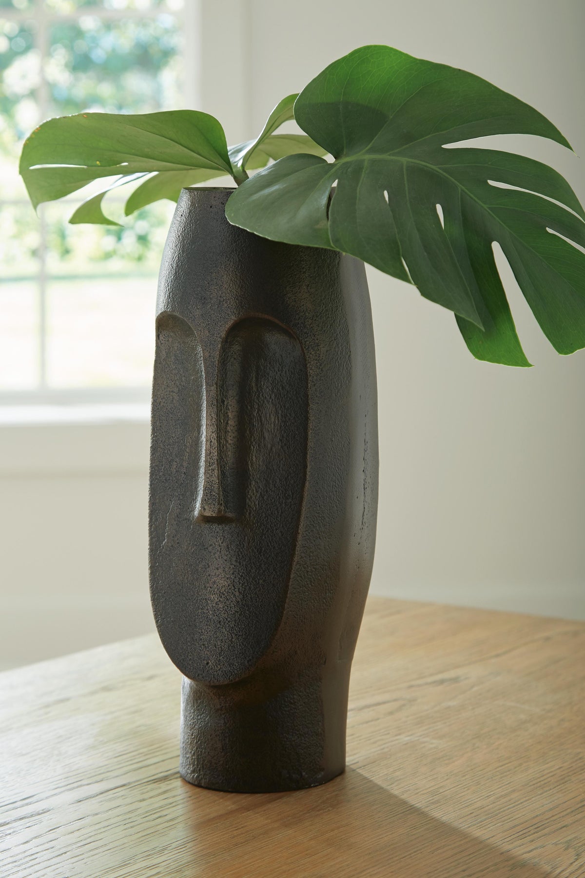 Elanman Vase - Antique Bronze