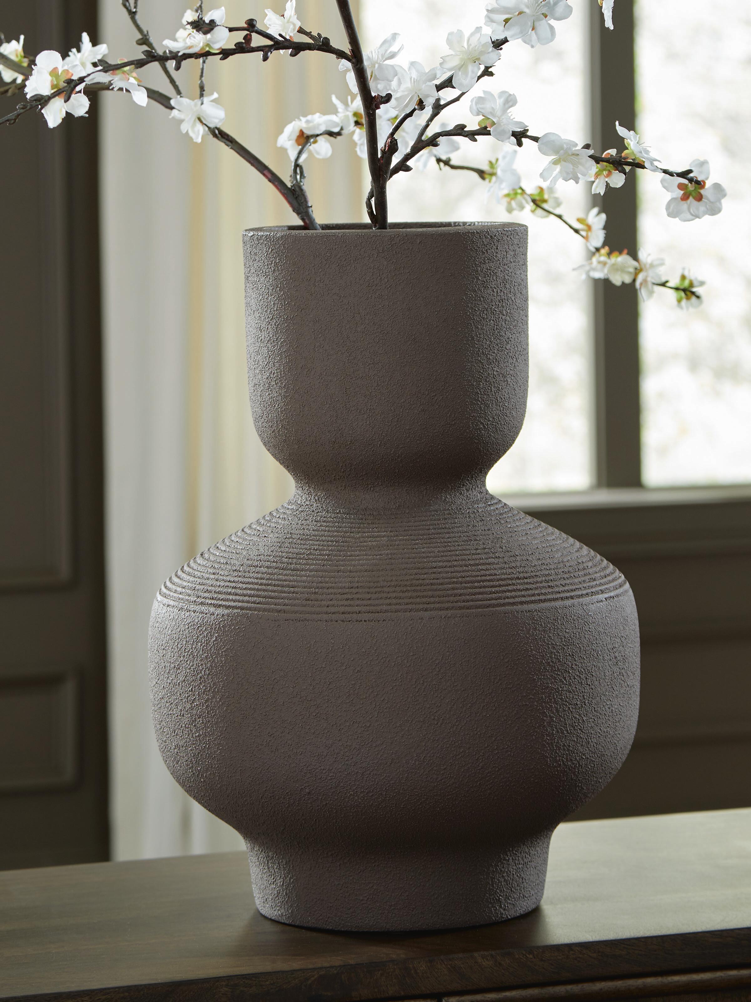 Dalsen Home Accents Collection - Brown