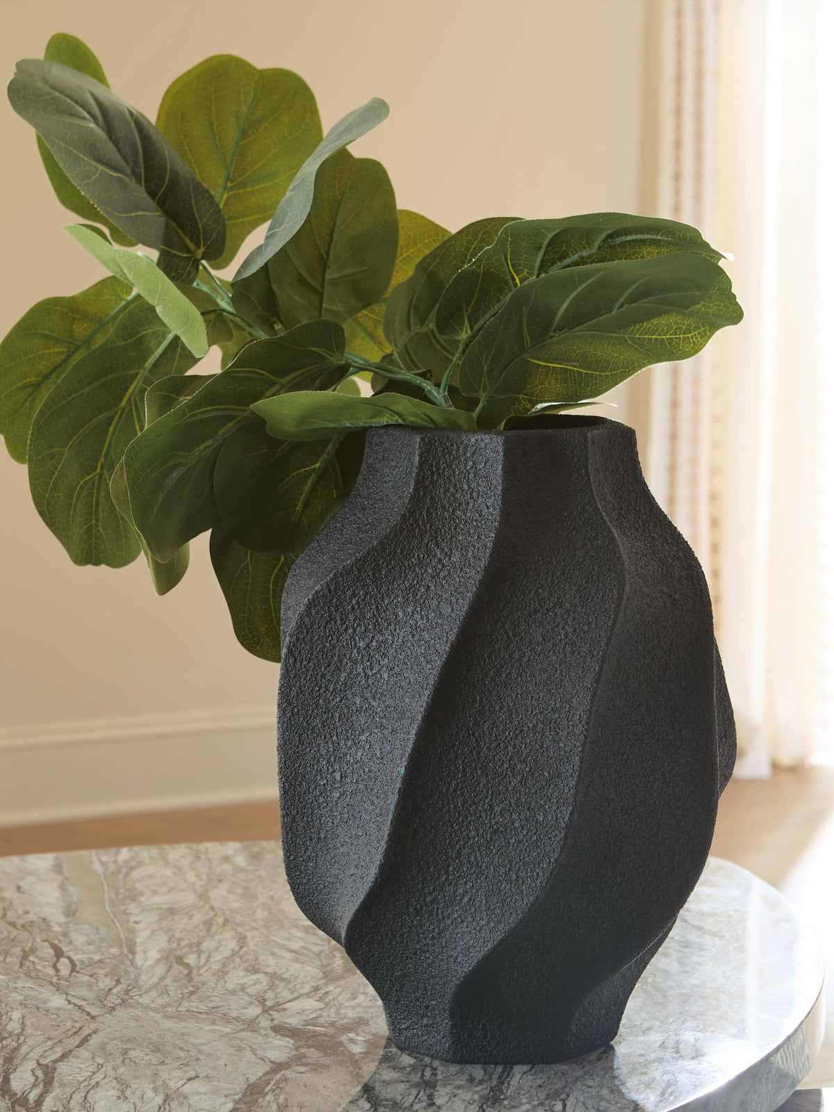 Judworth Home Accents Collection - Black