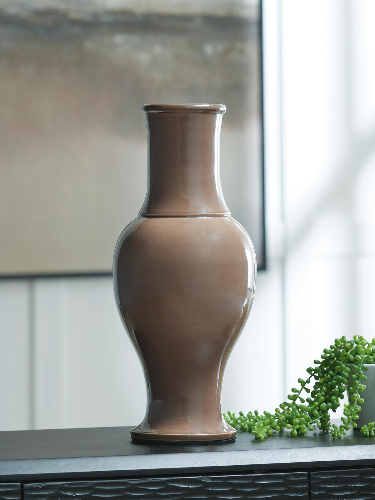 Tillmer Vase - Brown