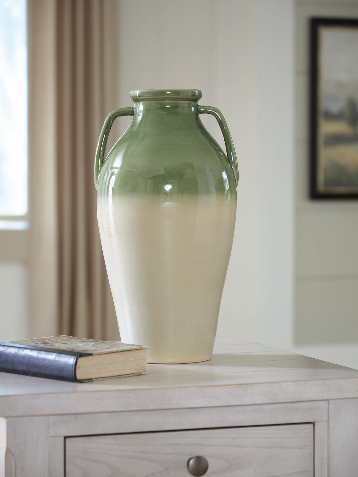 Andorbury Vase - Green/Beige