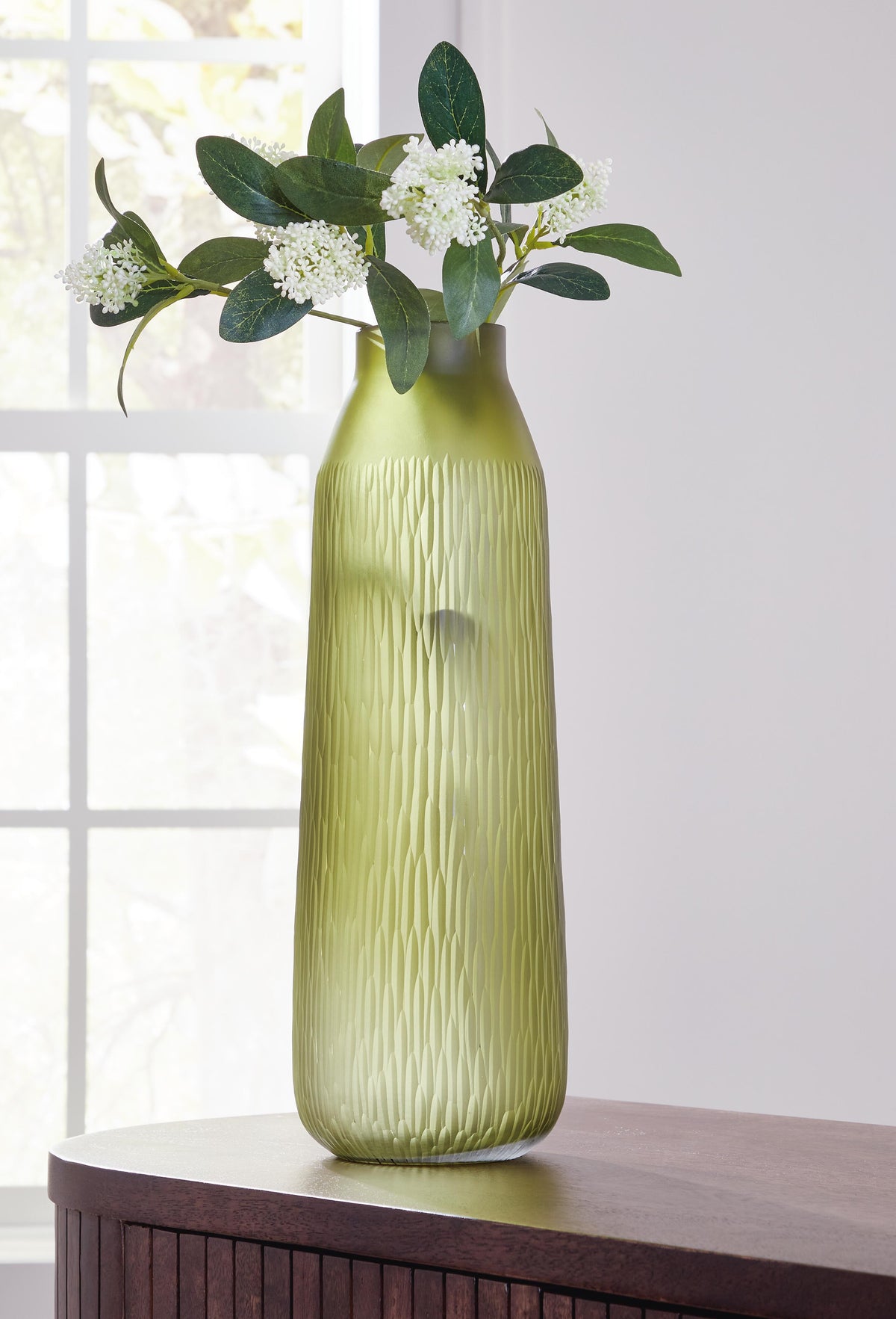 Scottyard Vase - Olive Green