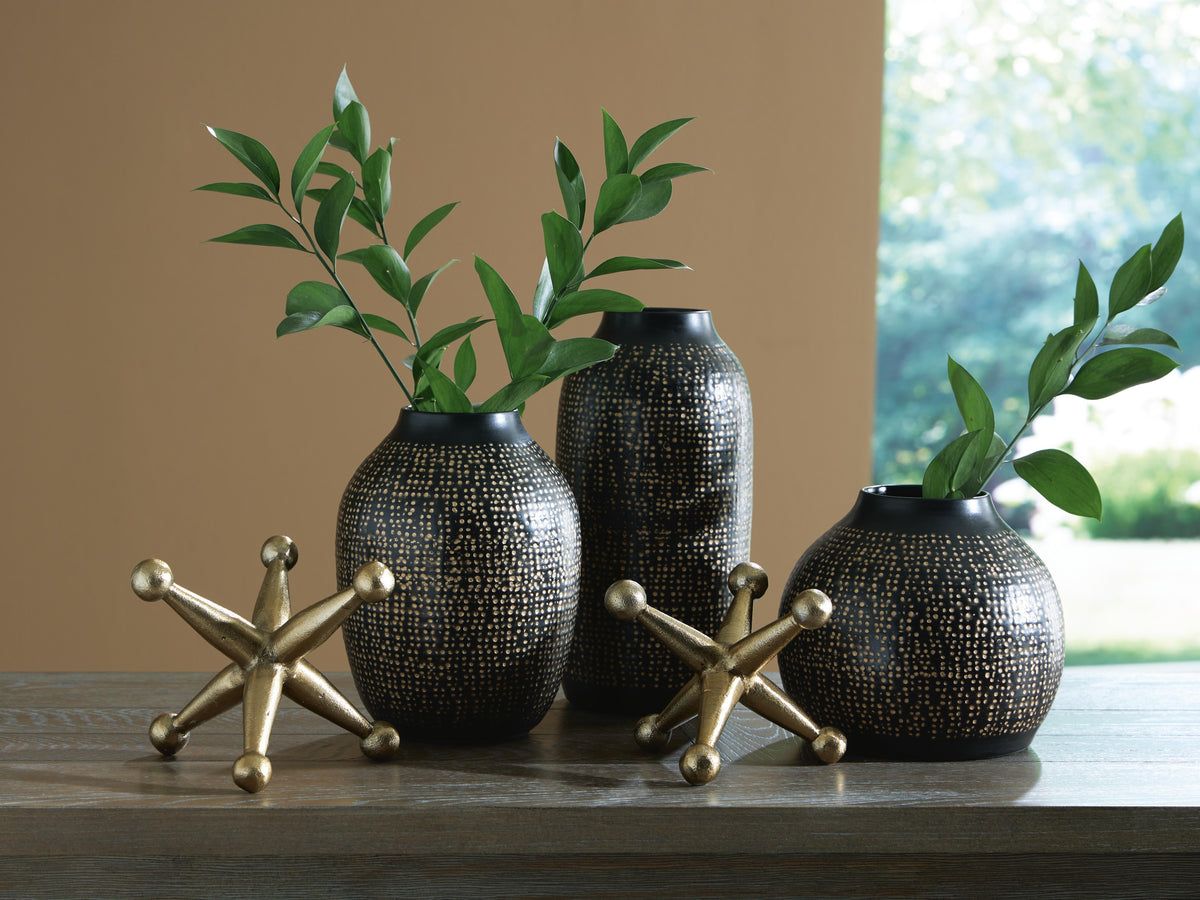 Vinburn Accessory Set (5/CN) - Black/Gold Finish
