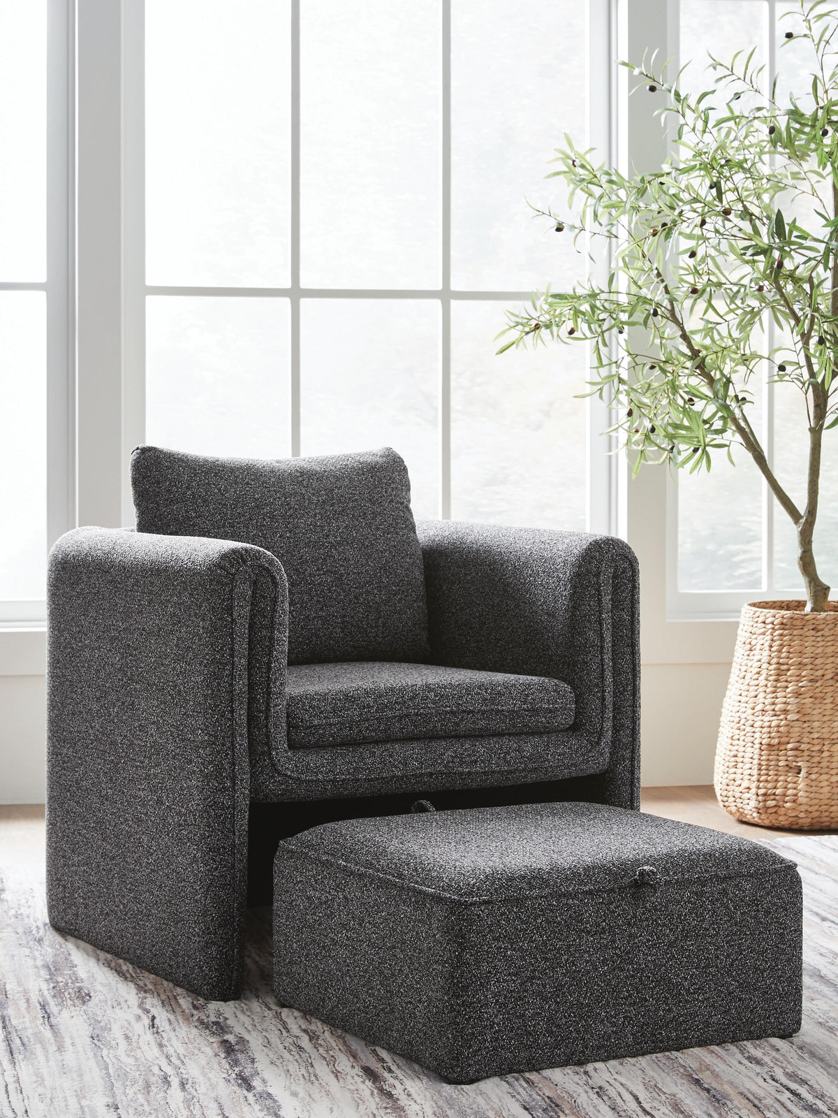 Vreni Accent Chair - Charcoal/Black