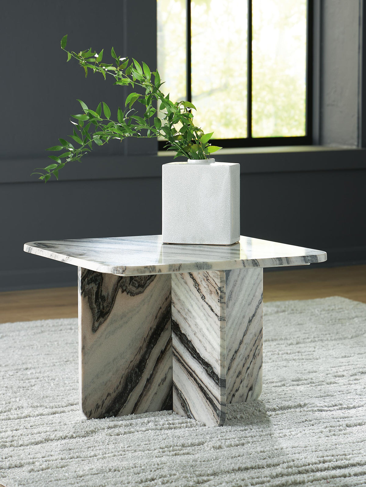 Baretton Home Accents Collection - Black/White/Taupe