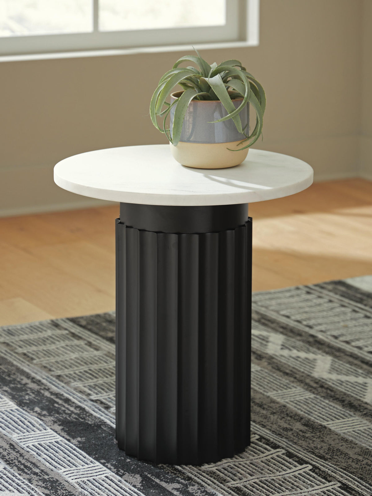 Wainstone Accent Table - Black/White