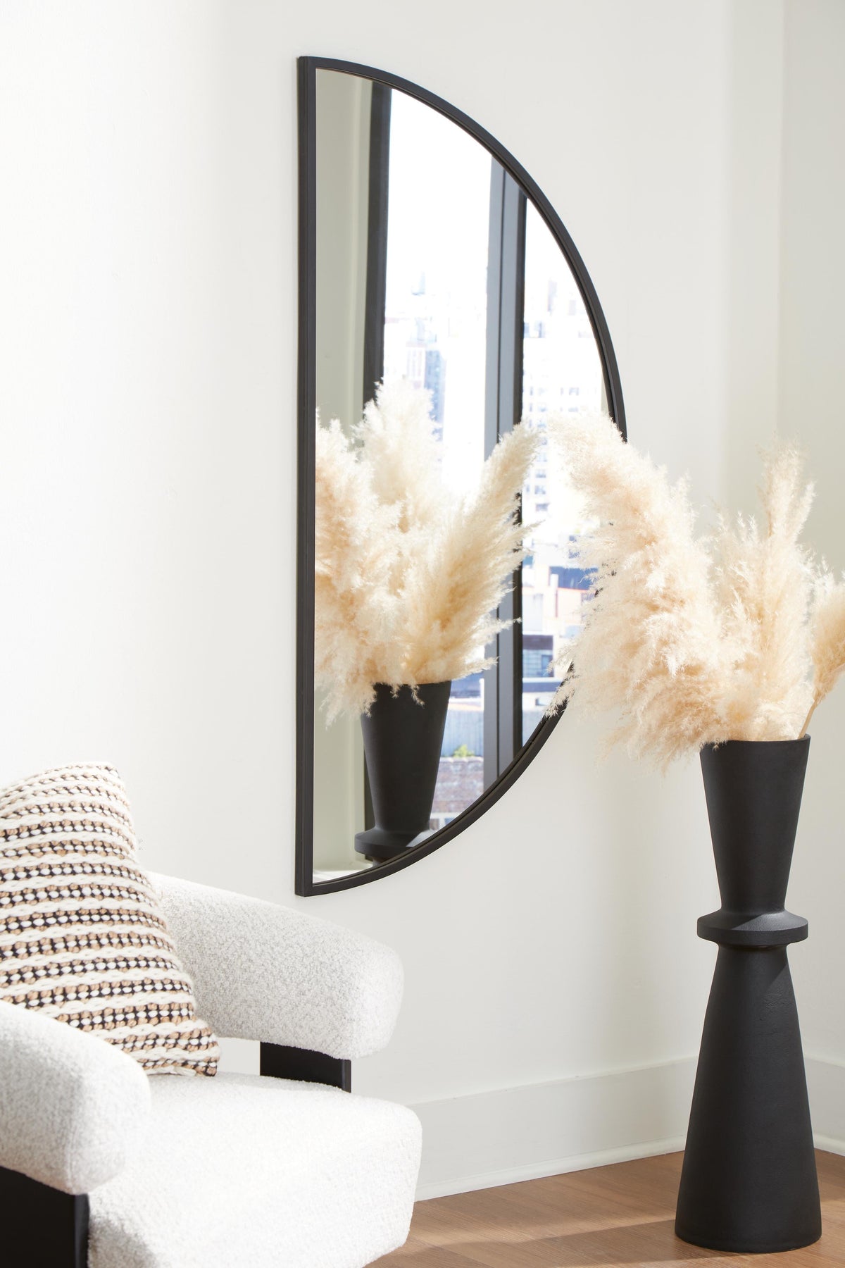 Denlow Accent Mirror - Black