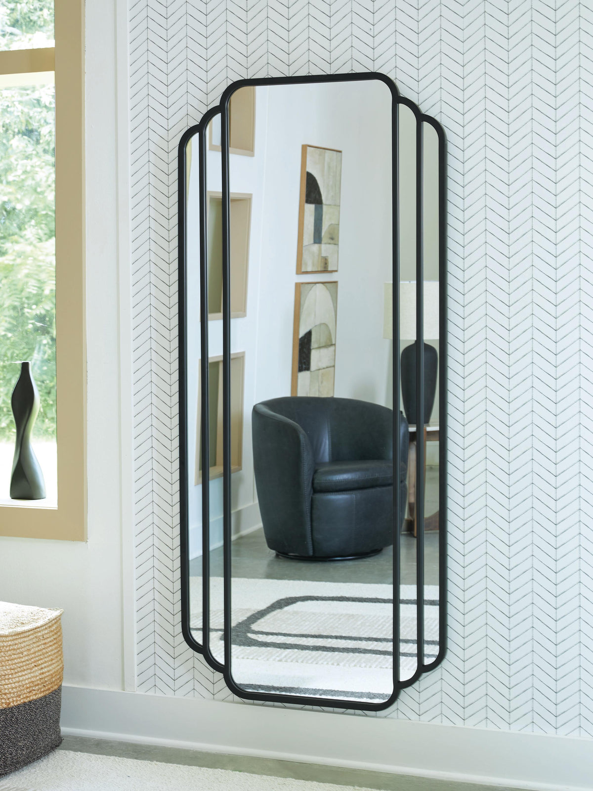 Antigone Floor Mirror - Black