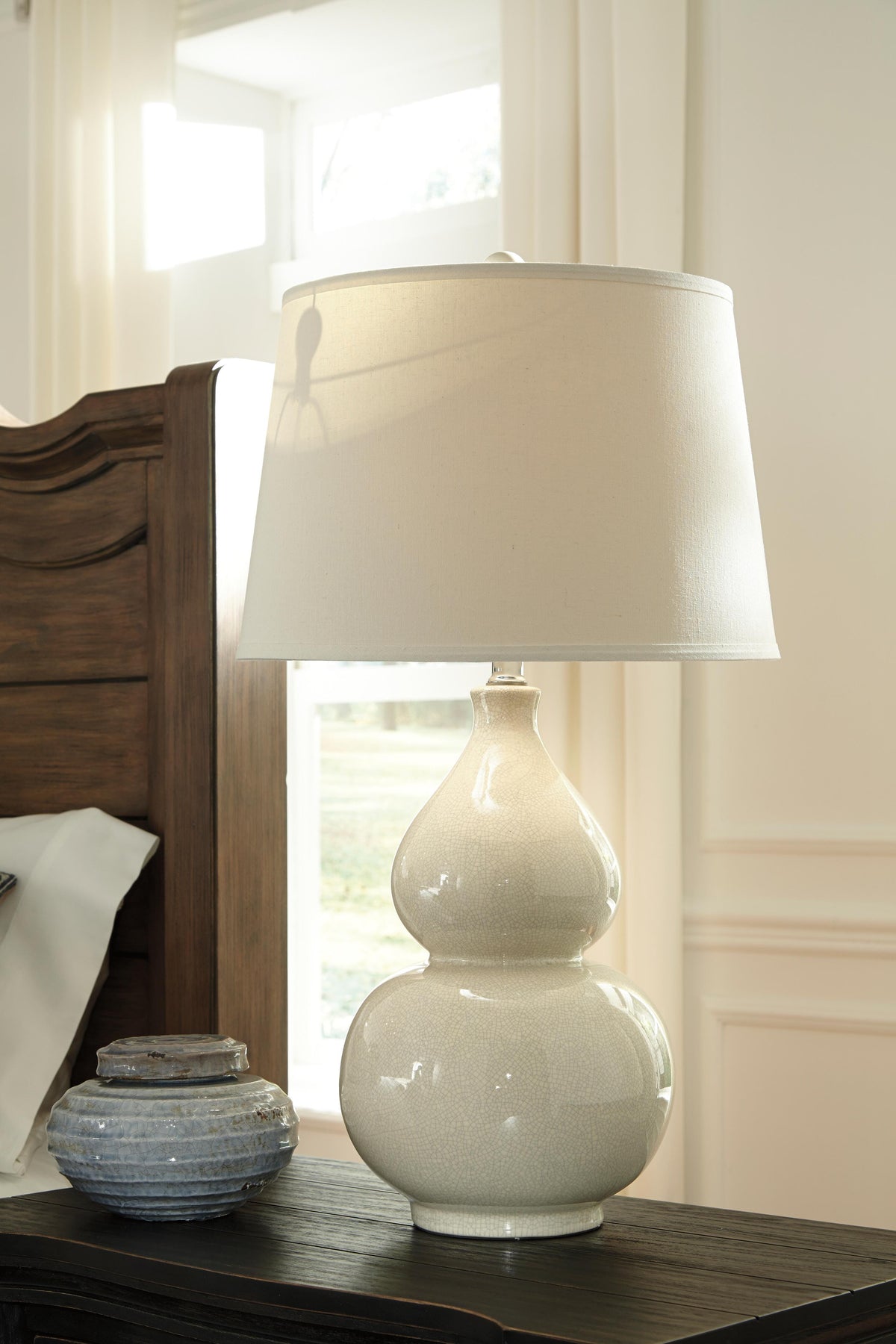 Saffi Ceramic Table Lamp (1/CN) - Cream