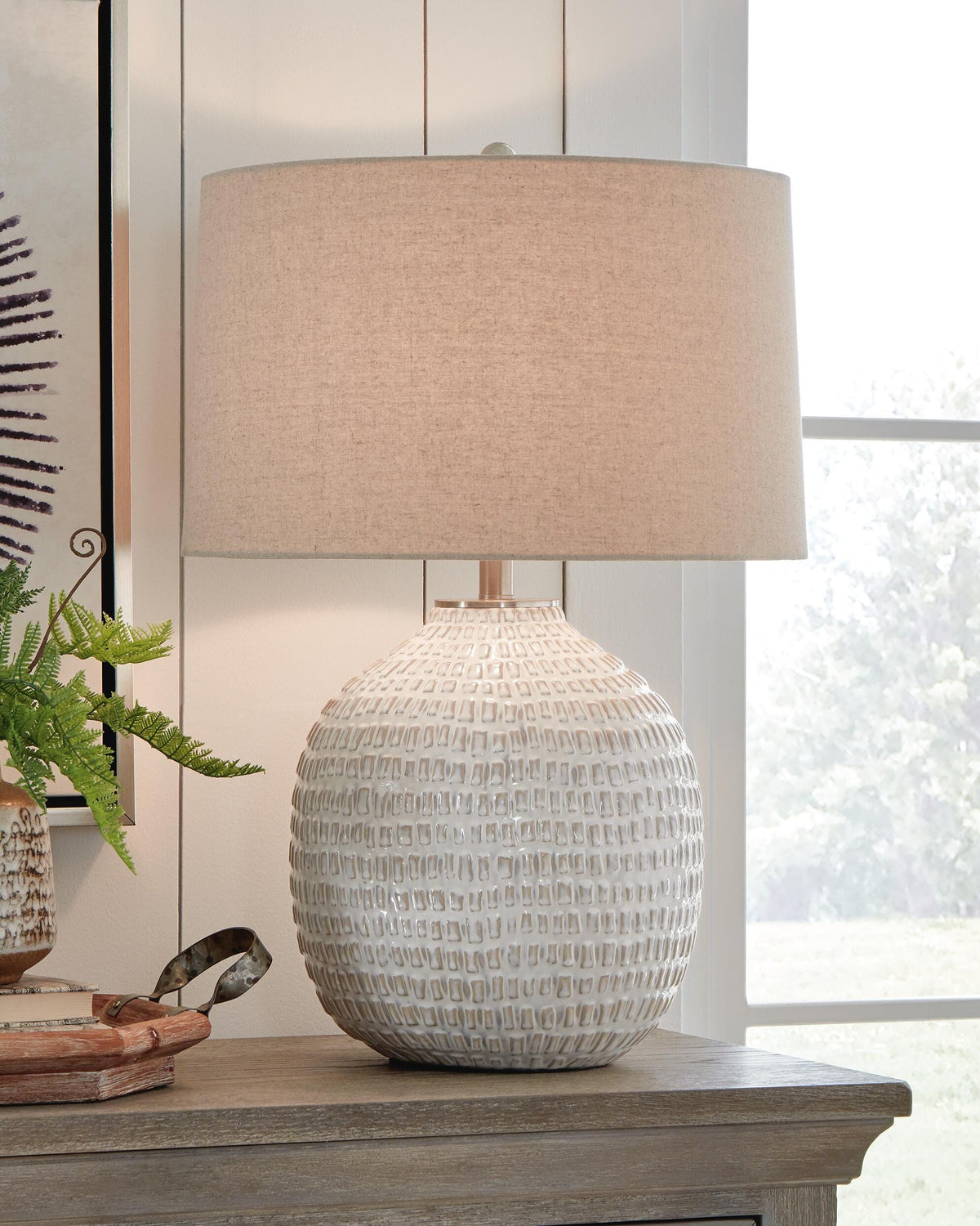 Jamon Ceramic Table Lamp (1/CN) - Beige