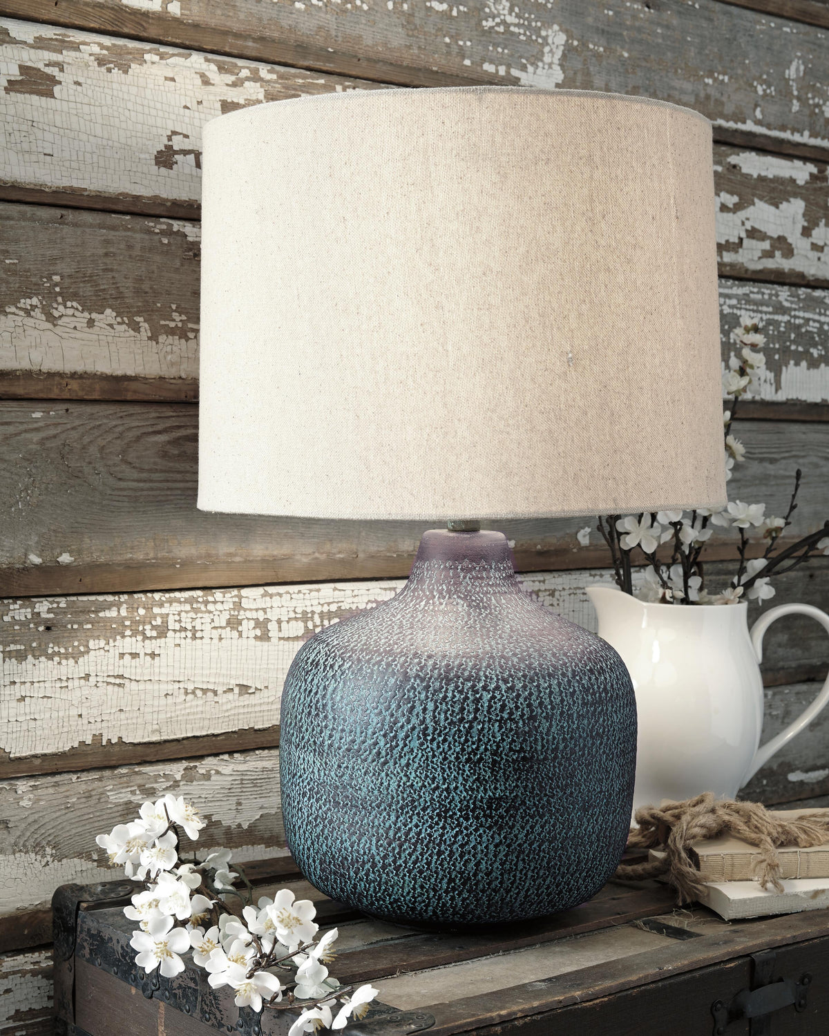 Malthace Metal Table Lamp (1/CN) - Patina