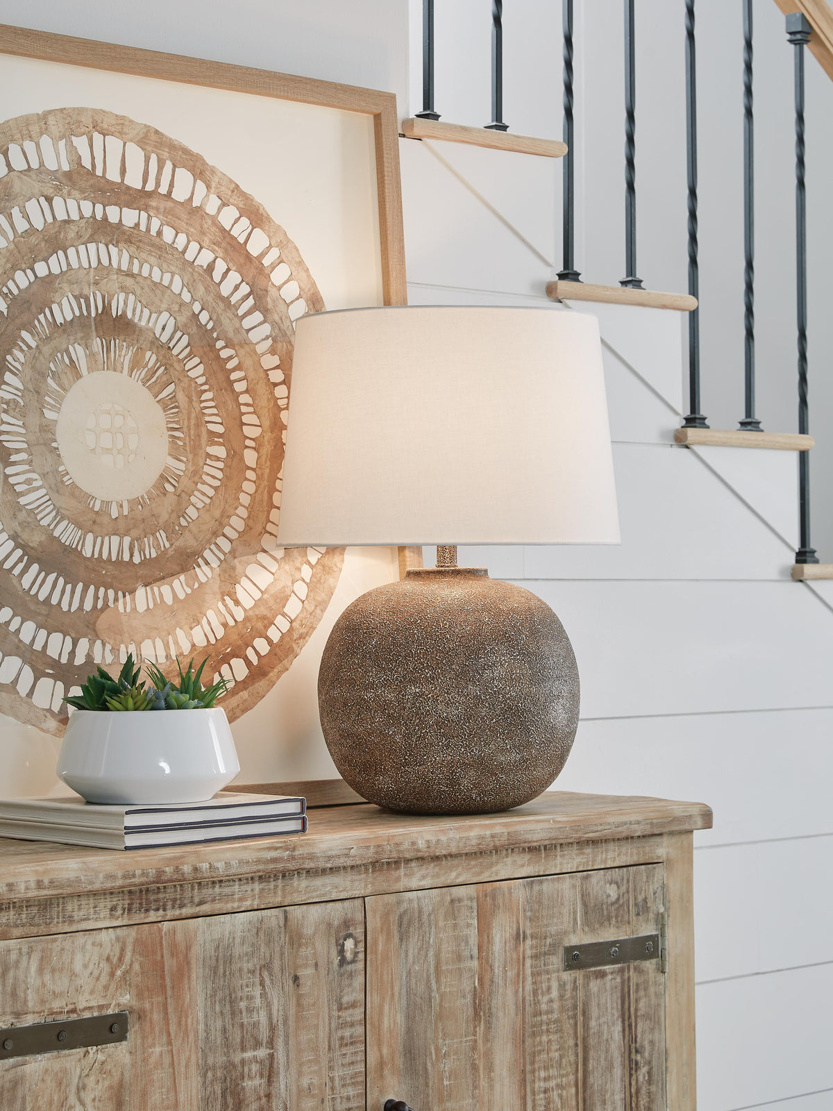 Neavesboro Metal Table Lamp (1/CN) - Antique Brown/White
