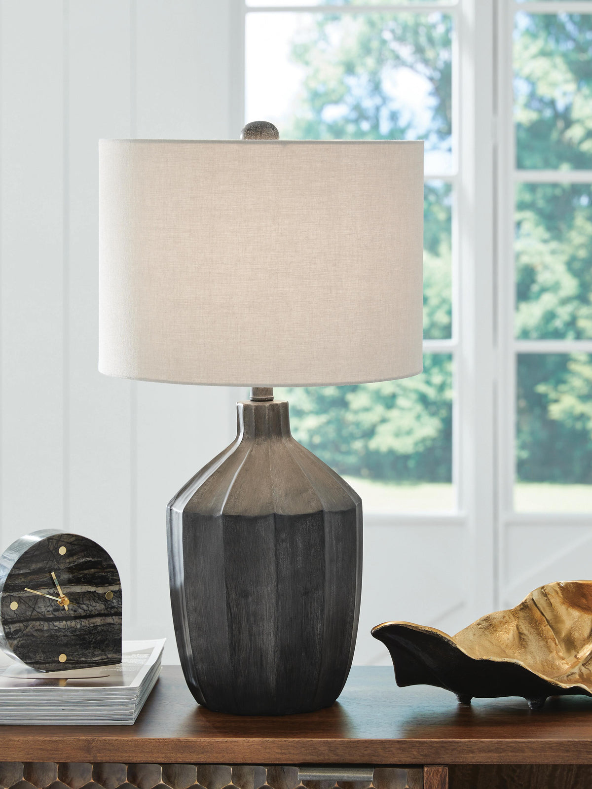 Jilton Poly Table Lamp (1/CN) - Black