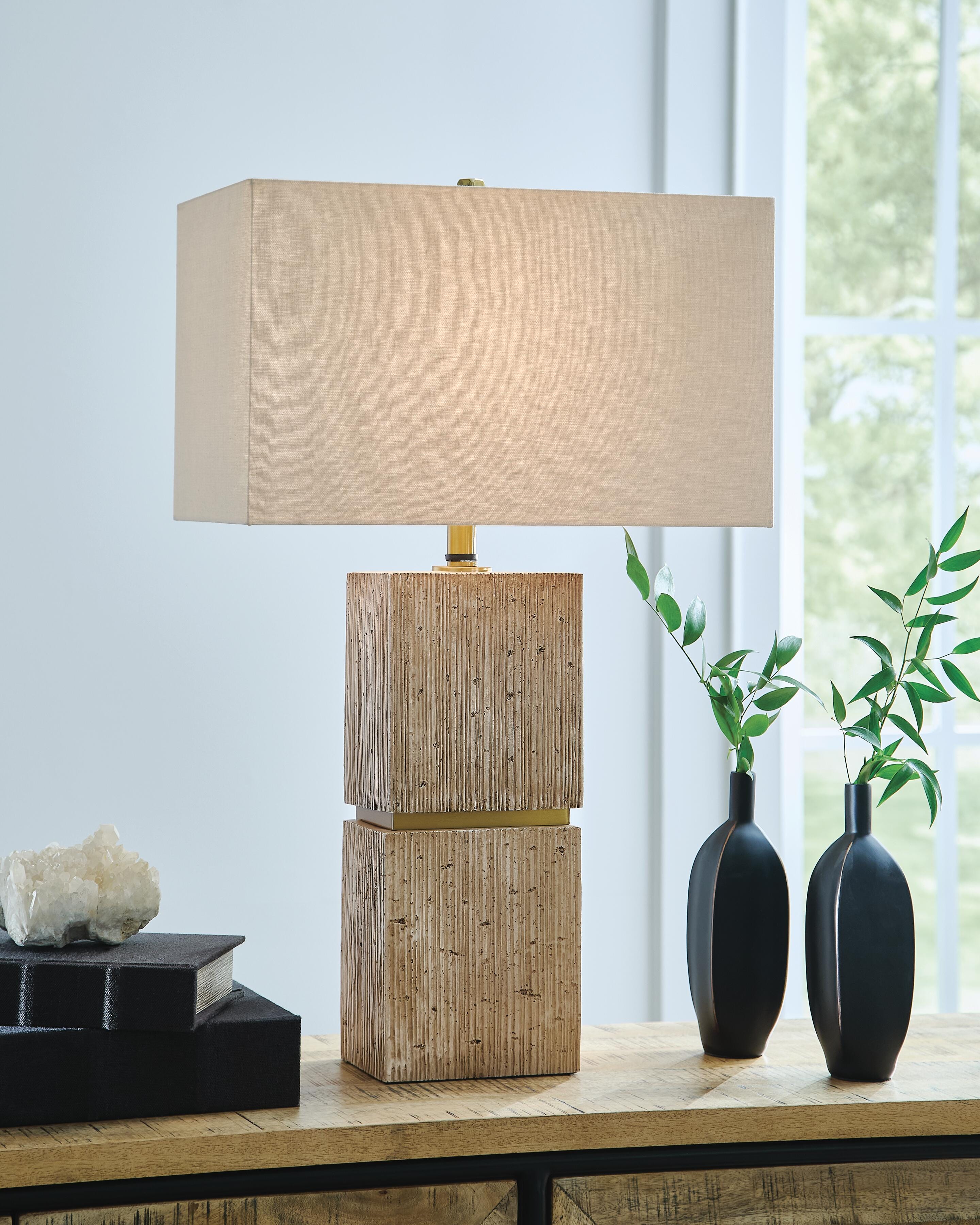 Laddner Poly Table Lamp (1/CN) - Beige