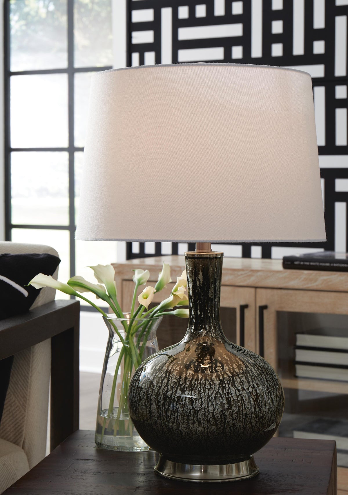 Tenslow Glass Table Lamp (1/CN) - Antique Black