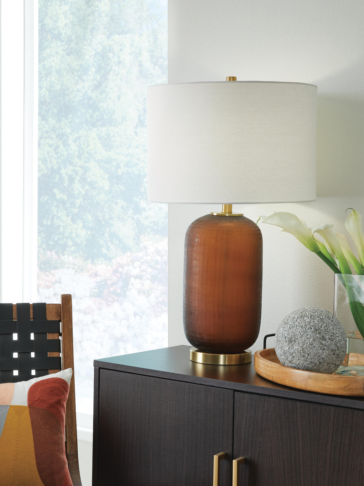 Farberman Glass Table Lamp (1/CN) - Amber