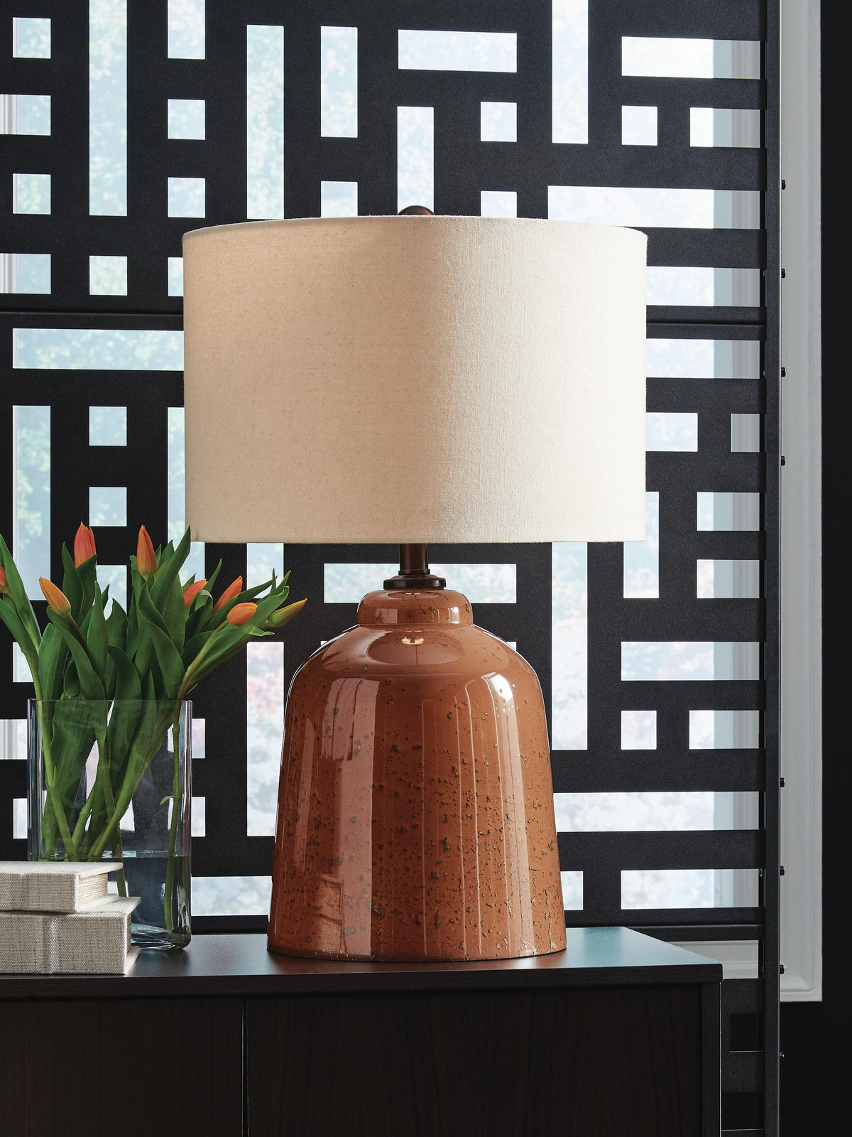 Aaleahya Glass Table Lamp (1/CN) - Rust