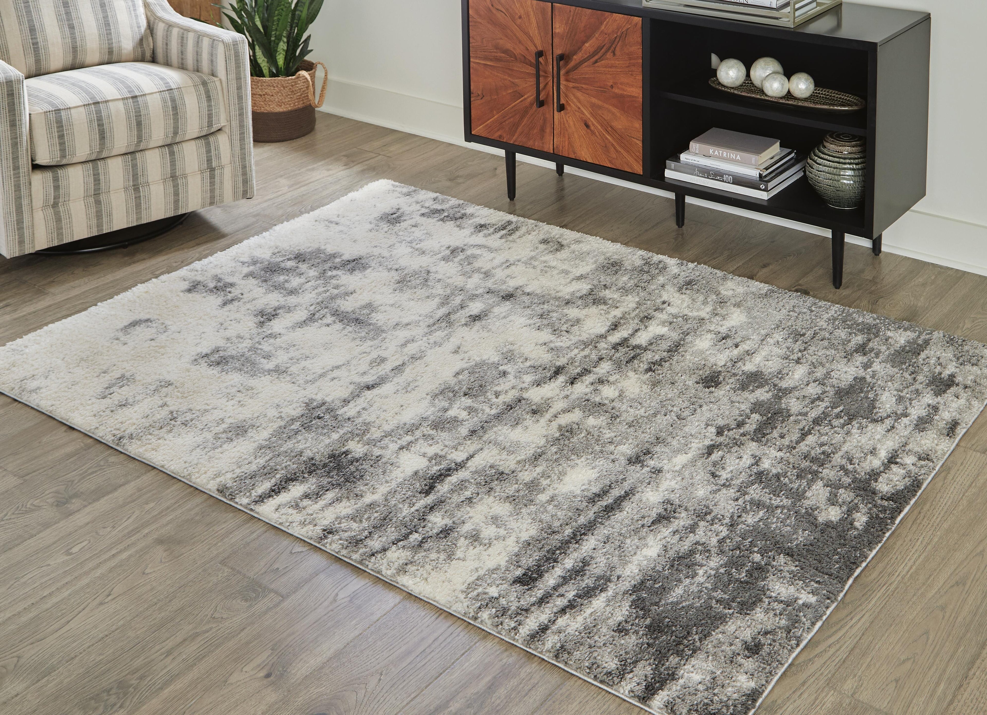 Gerdie Rugs Collection - Cream/Gray