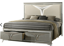 Load image into Gallery viewer, THE SILVER STAR 5PC QUEEN BEDROOM SET
