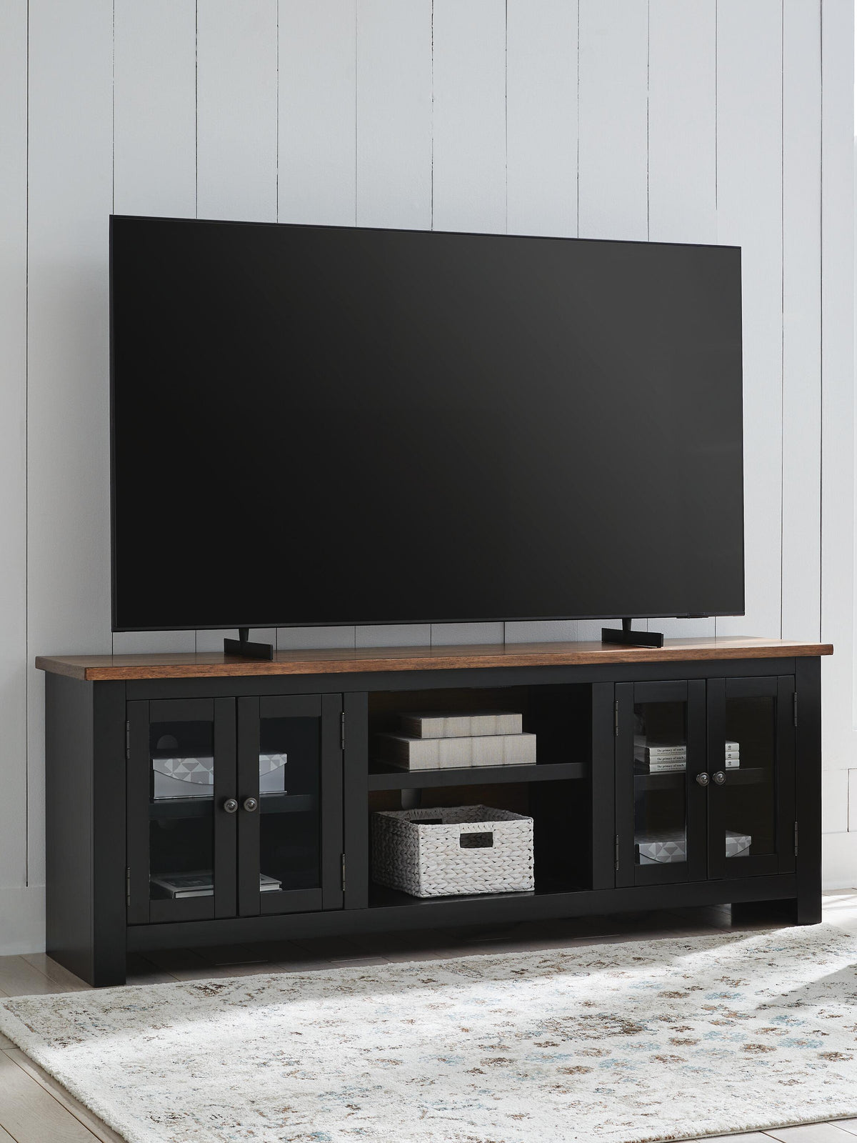 Wildenauer Entertainment Collection - Brown/Black