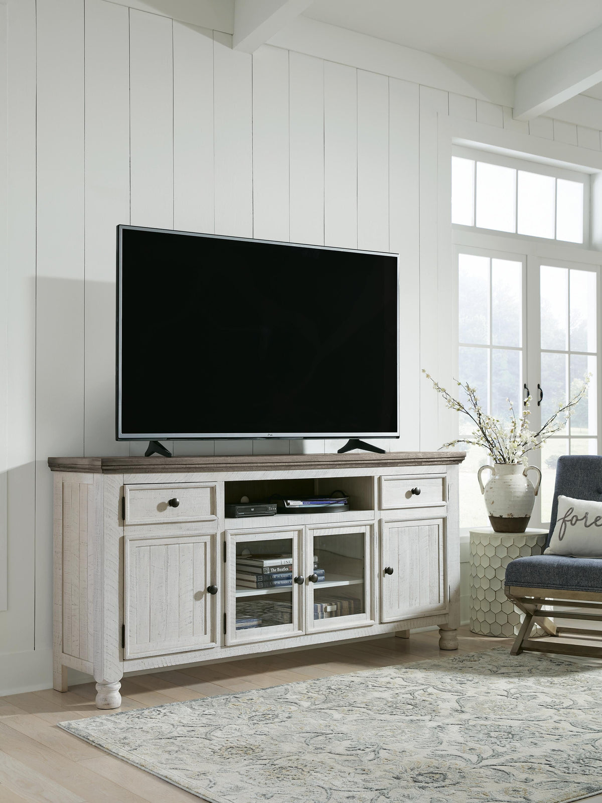 Havalance Entertainment Collection - Two-tone