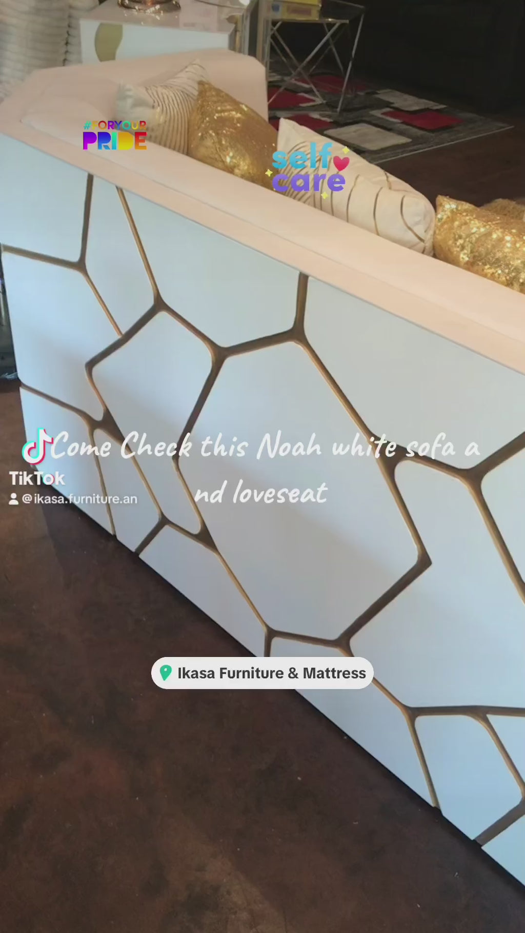 WHITE AND GOLD LIVING ROOM ( SUPER SALE LAST ONE !!!) FLOOR SAMPLE