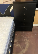 Load image into Gallery viewer, Platform Twin Bed With Mattress &amp; Chest
