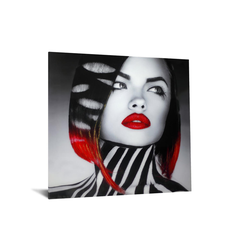 IKASA Art Decor |Temp Glass w/foil & Rhinestones - Lady Zebra
